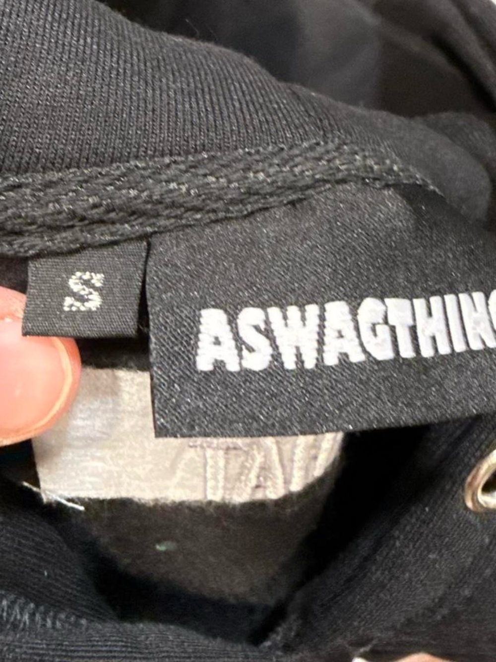 ASwagThing FW25 1/50 F&F Pixel Gun Black Hoodie - Picture 3 of 3
